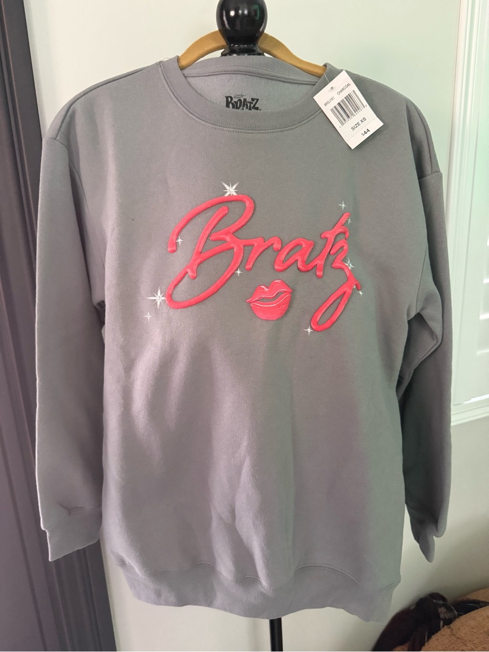Bratz Embroidered Logo Crewneck Sweatshirt - Gray/Pink xs p2p 19